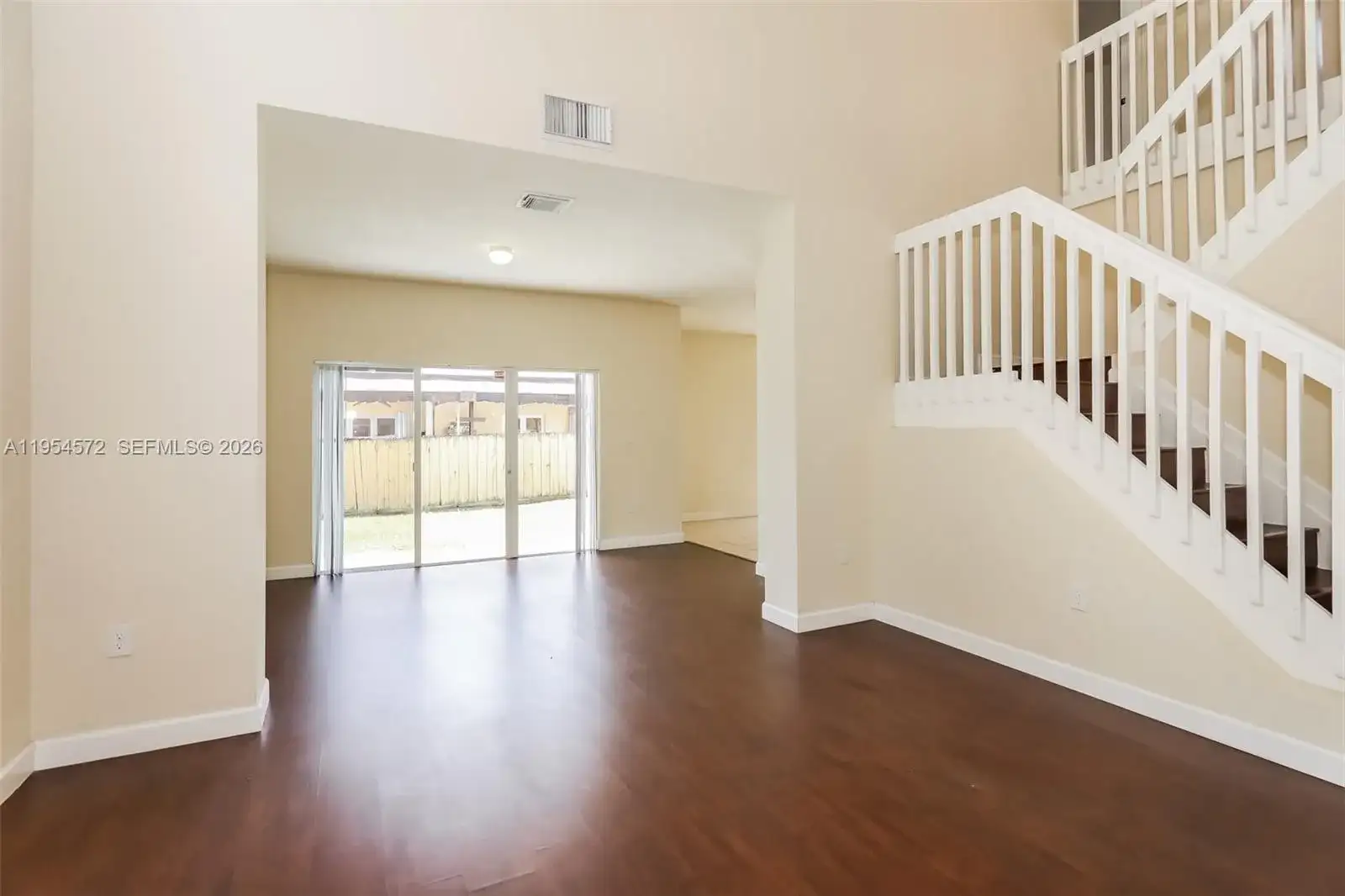 15464 SW 18 Lane, Miami FL 33185 photo 3