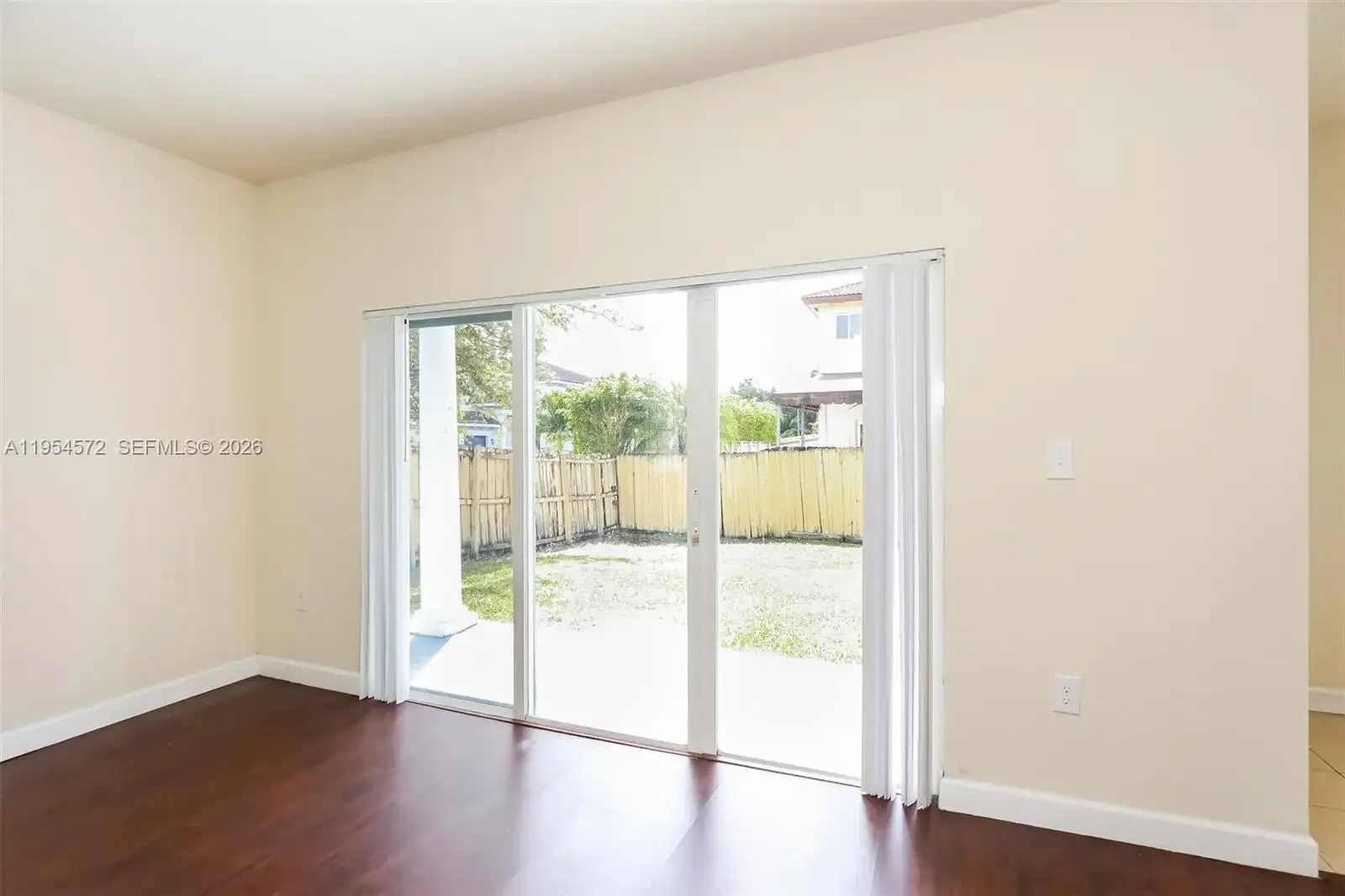 15464 SW 18 Lane, Miami FL 33185 photo 5