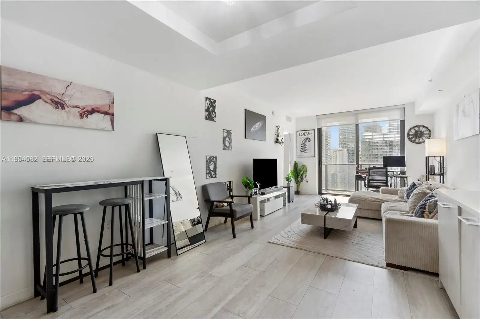 55 SW 9th St # 3005, Miami FL 33130 photo 4