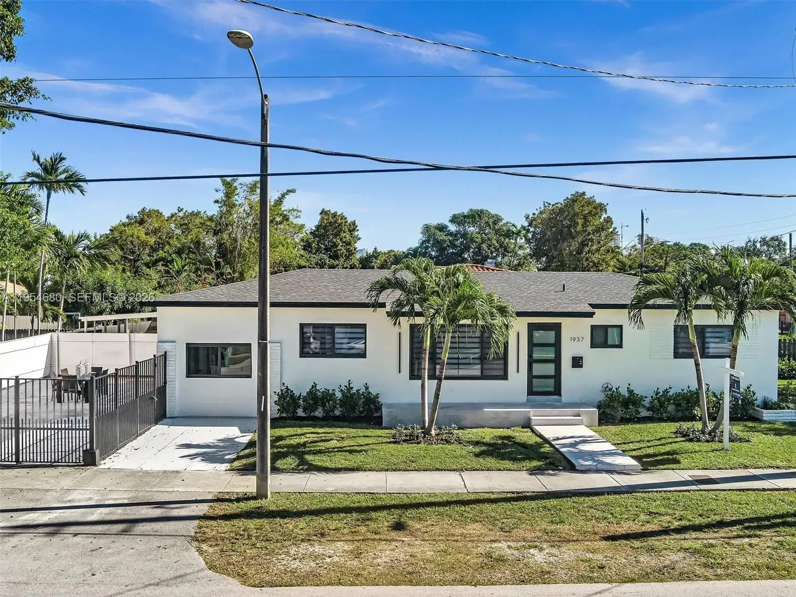 1937 SW 16th Ave, Miami FL 33145 photo 2
