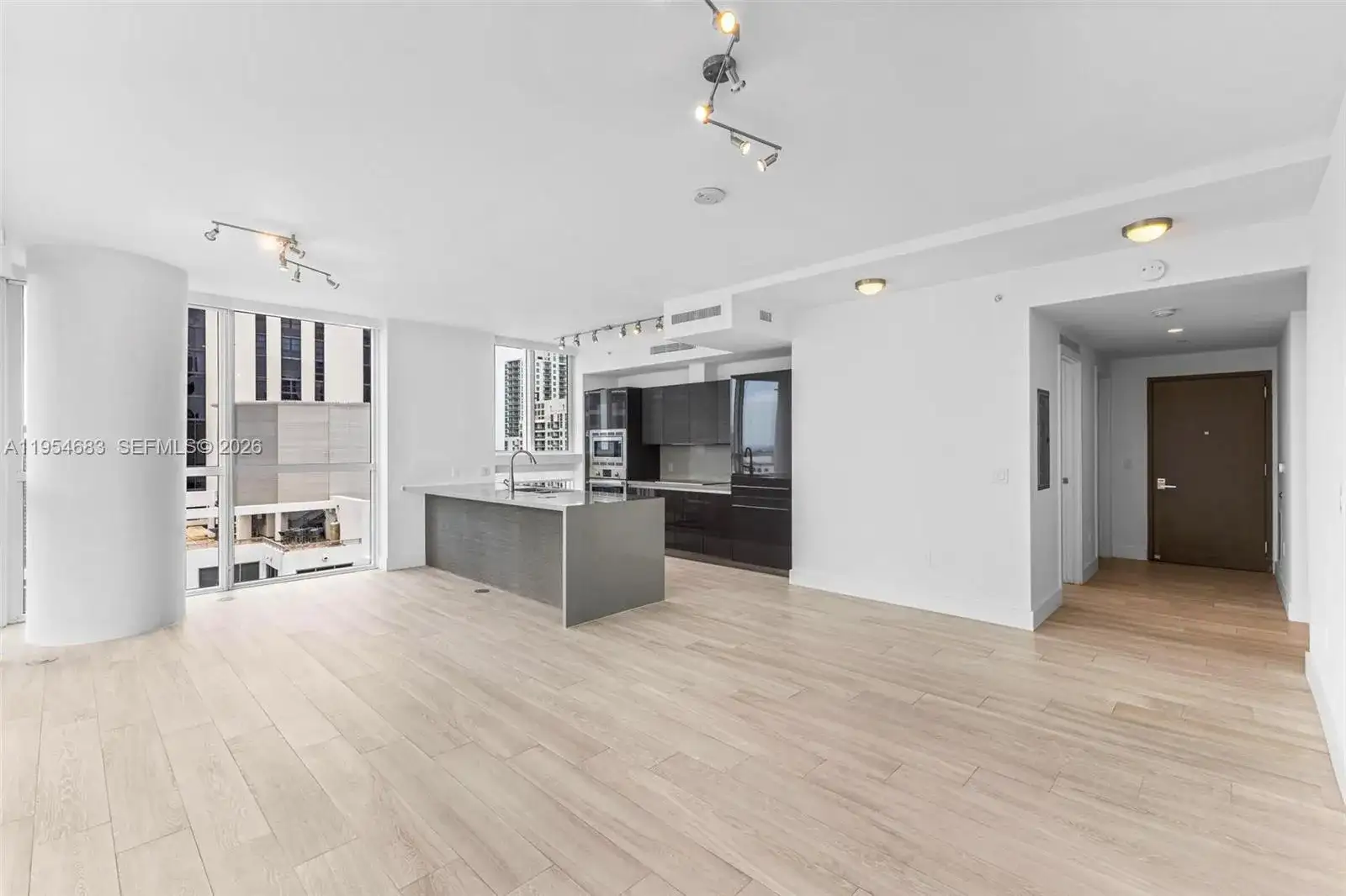 1080 Brickell Ave # 3909, Miami FL 33131 photo 3