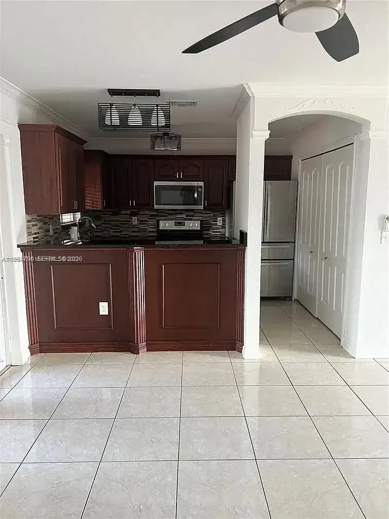 3783 NW 201st Ter, Miami Gardens FL 33055 photo 4