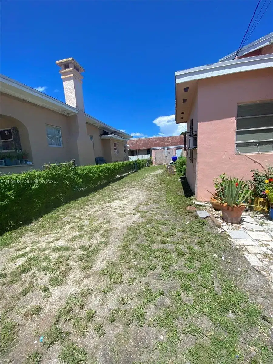 114 NW 10th Ave, Miami FL 33128 photo 5