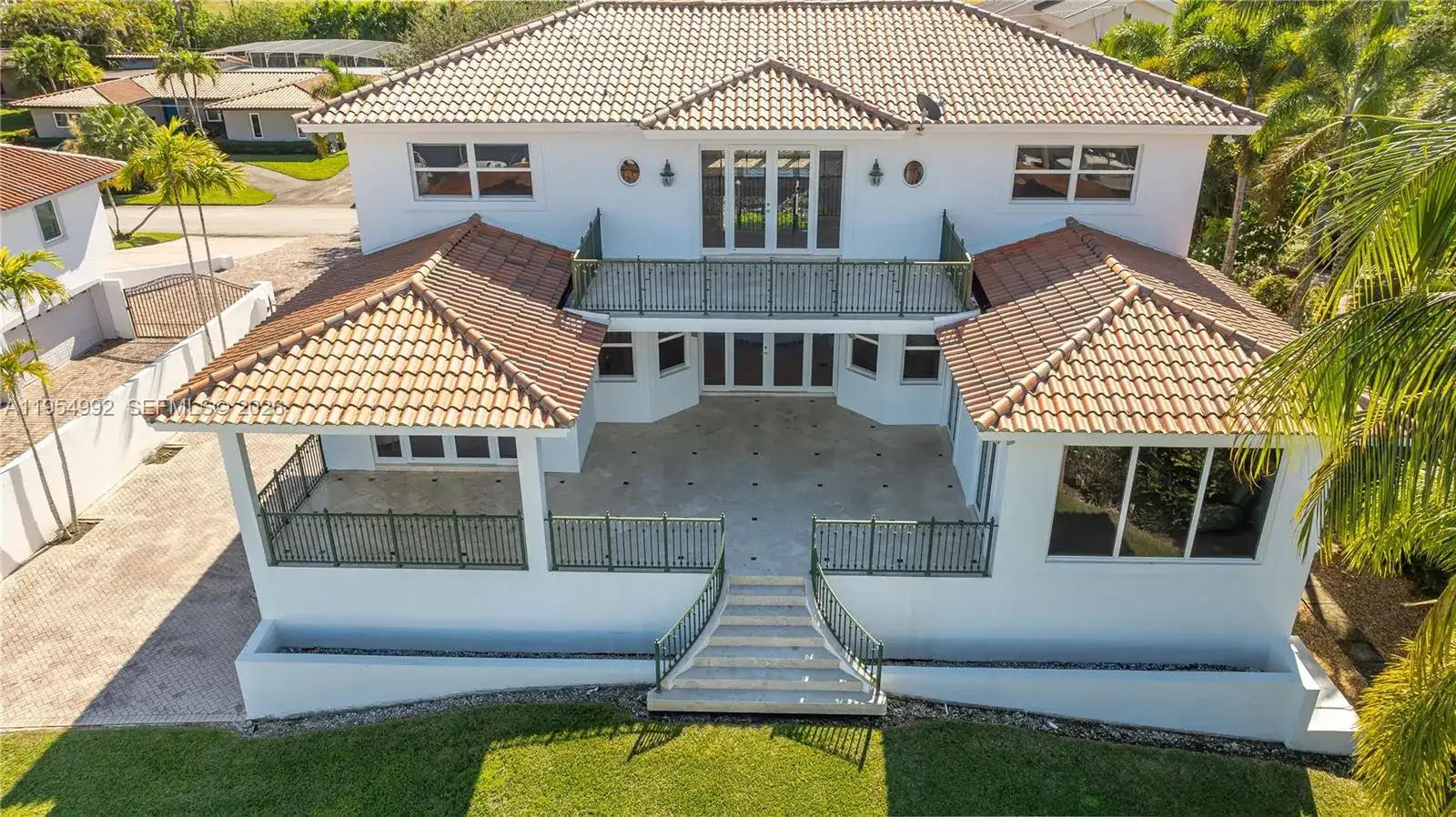 6275 Dolphin Dr, Coral Gables FL 33158 photo 5