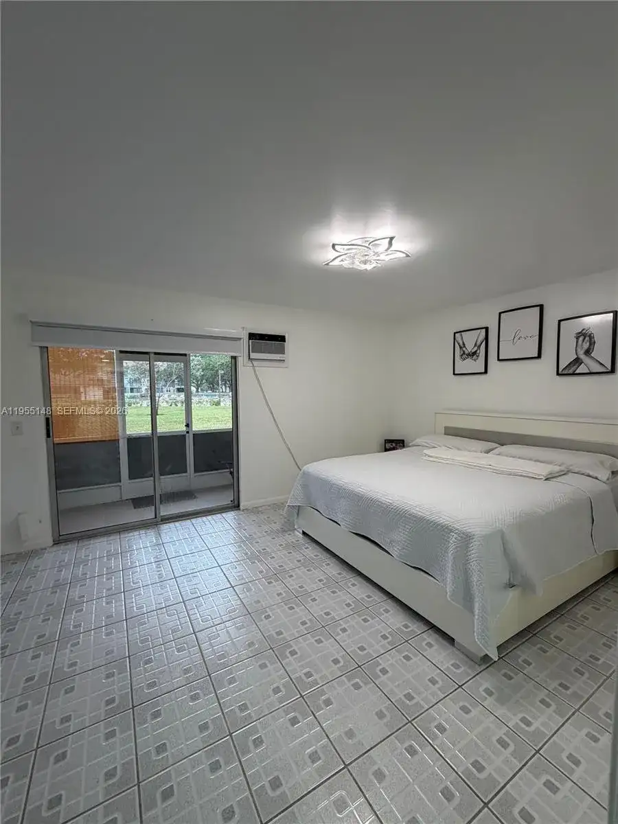 200 SW 132nd Way # 109L, Pembroke Pines FL 33027 photo 3
