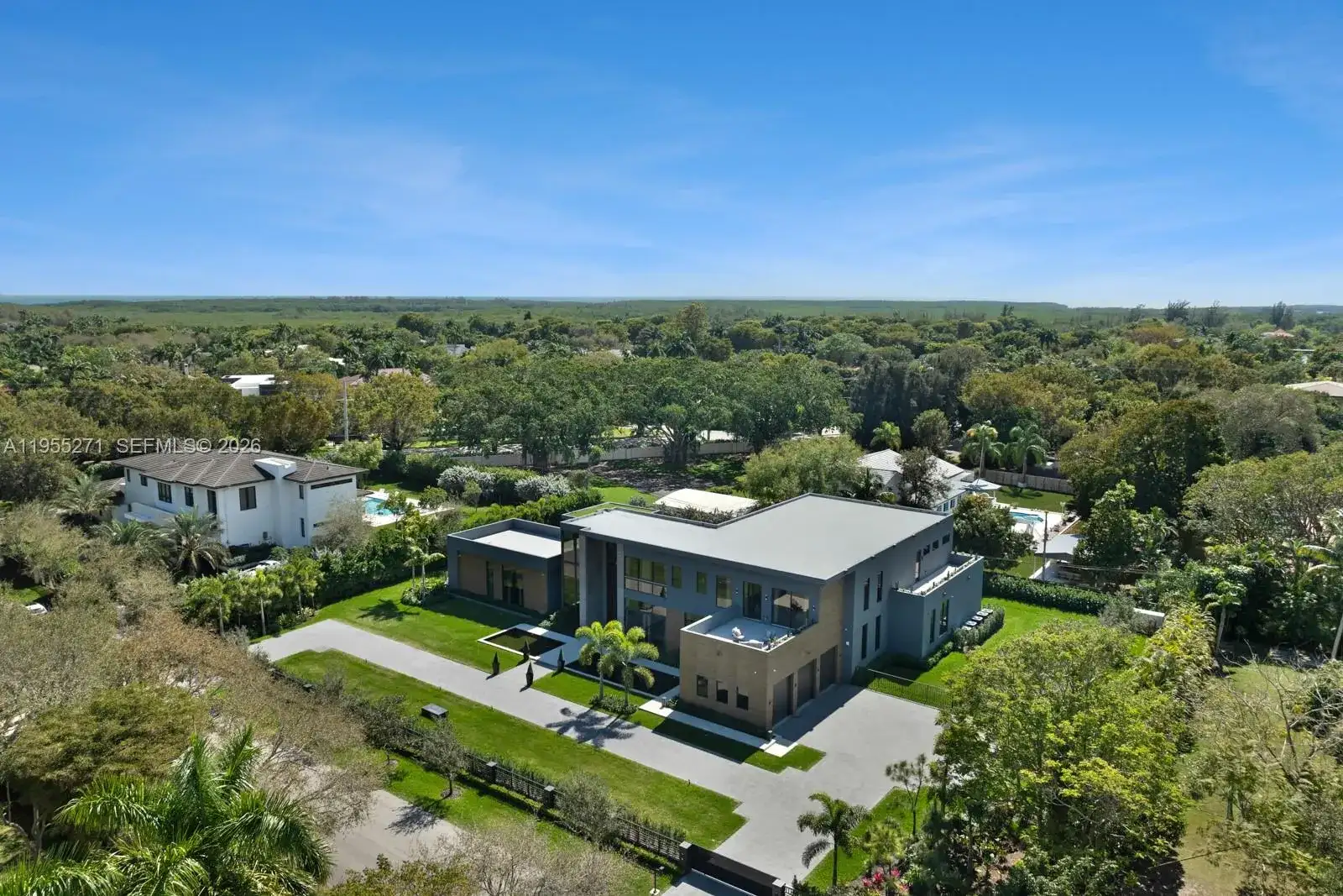 5900 SW 129th Ter, Pinecrest FL 33156 photo 4