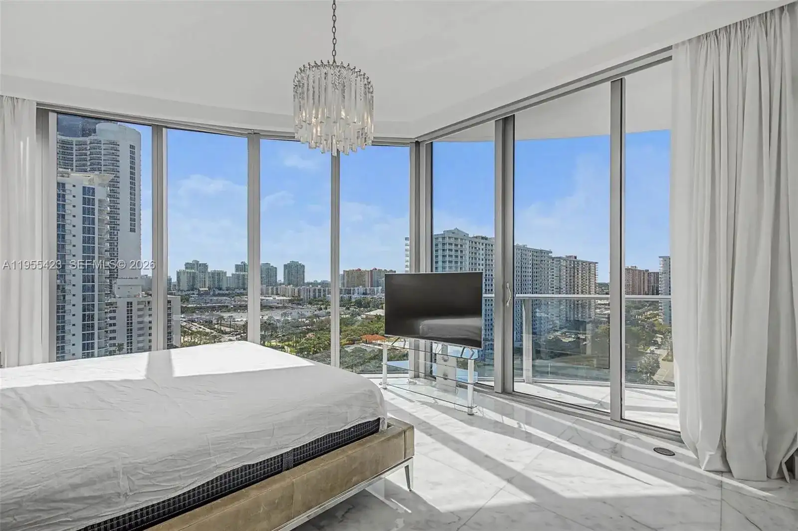 17475 Collins Ave # 904, Miami Beach FL 33160 photo 4