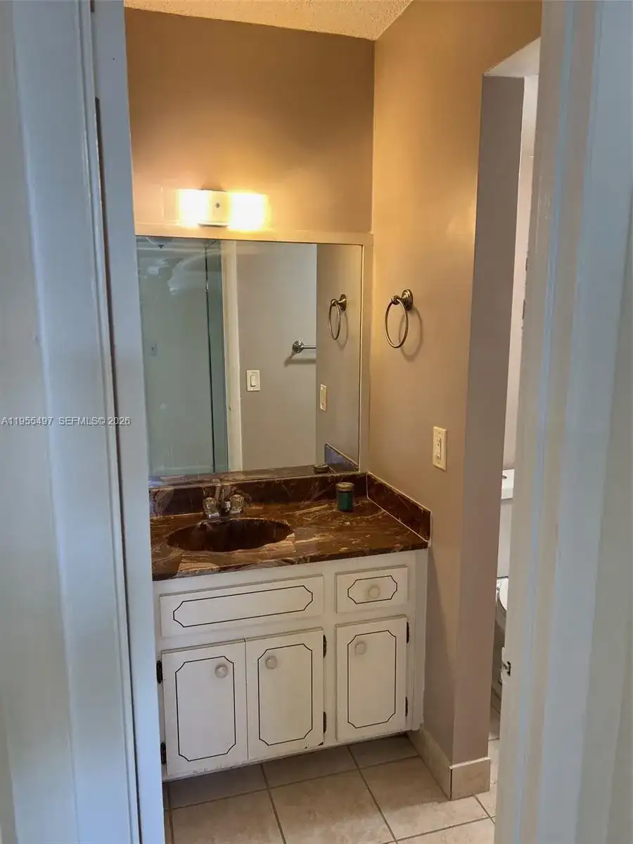 13390 NE 7th Ave # 205, North Miami FL 33161 photo 4