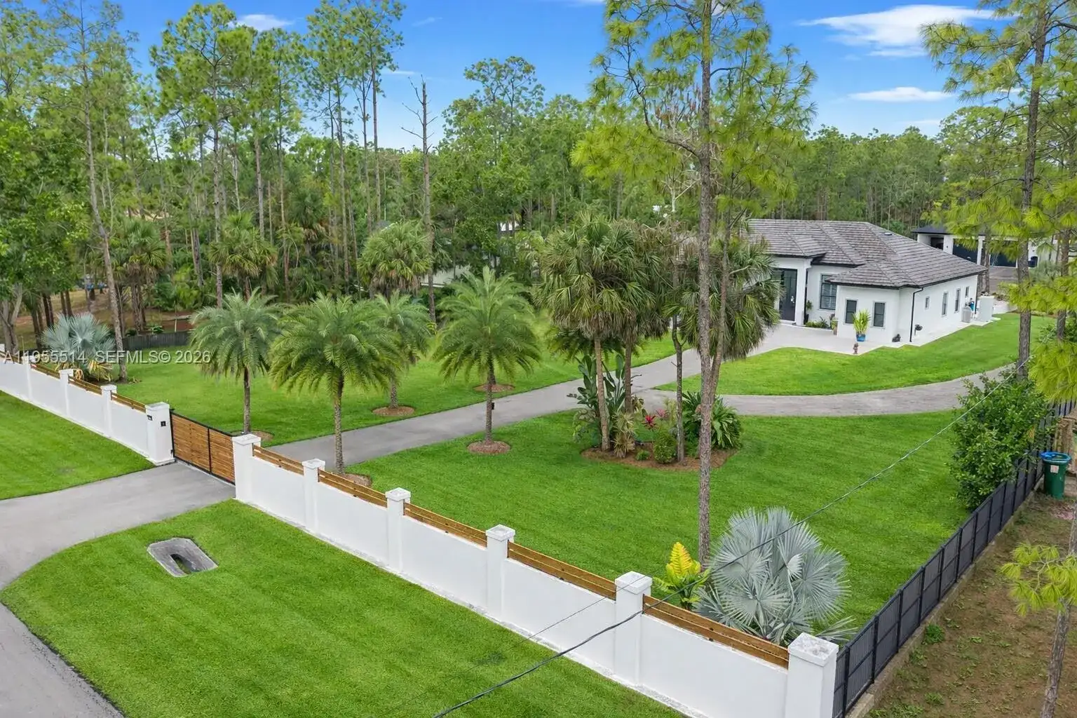 1161 22nd Ave NE, Naples FL 34120 photo 3