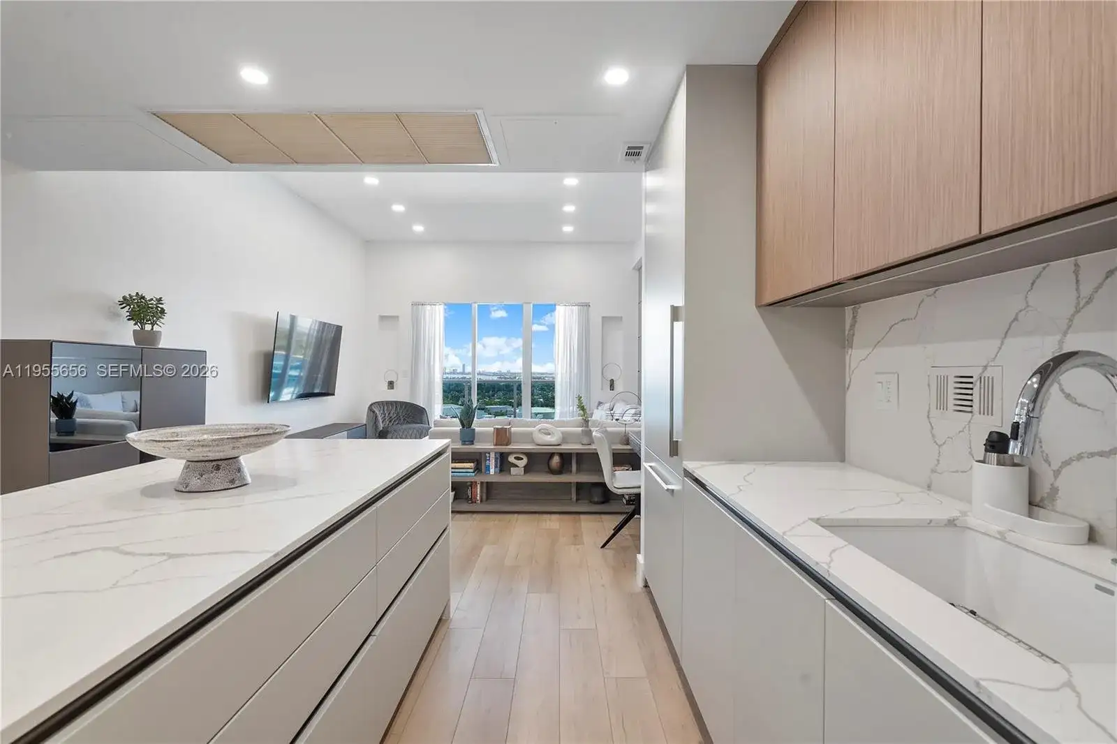 2301 Collins Ave # 1633, Miami Beach FL 33139 photo 4