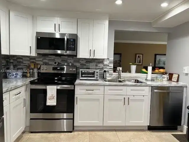 14203 SW 66th St # 406, Miami FL 33183 photo 4