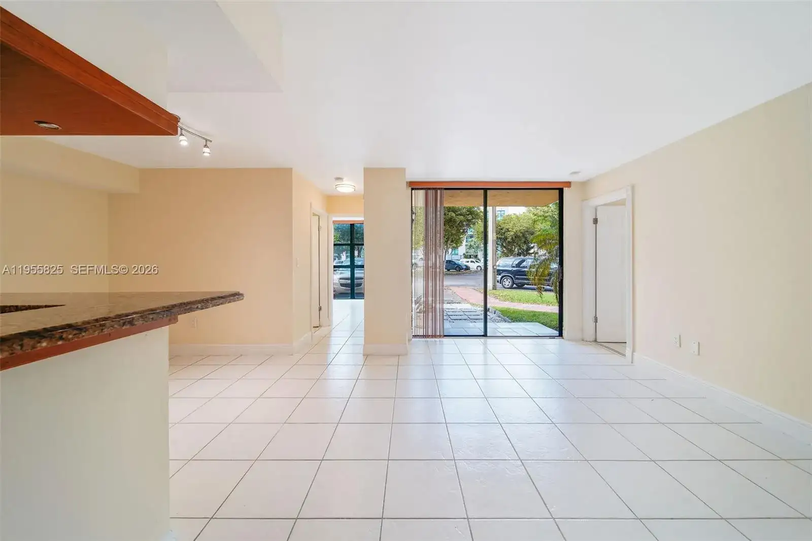 11800 SW 18th St # 4, Miami FL 33175 photo 4
