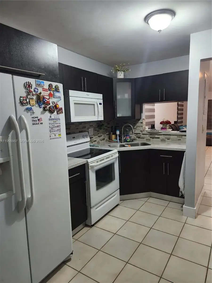 8391 SW 148th Ave, Miami FL 33193 photo 4