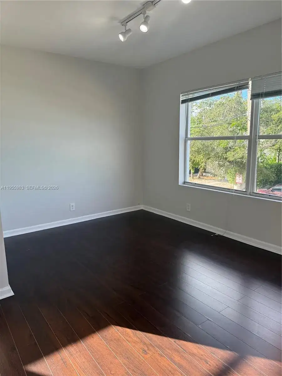 576 NE 63rd St # 6, Miami FL 33138 photo 5