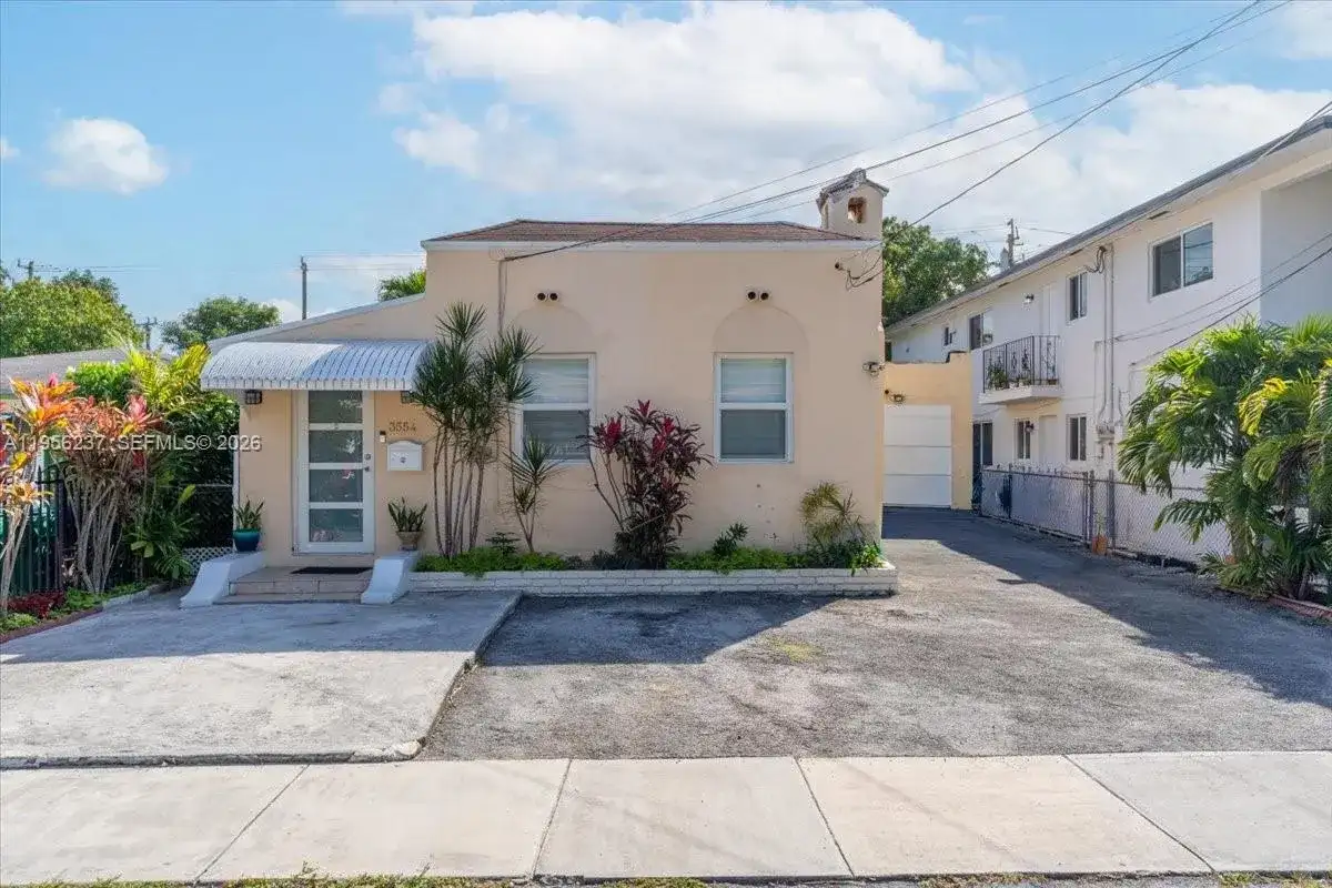 3554 SW 26th St, Miami FL 33133 photo 3