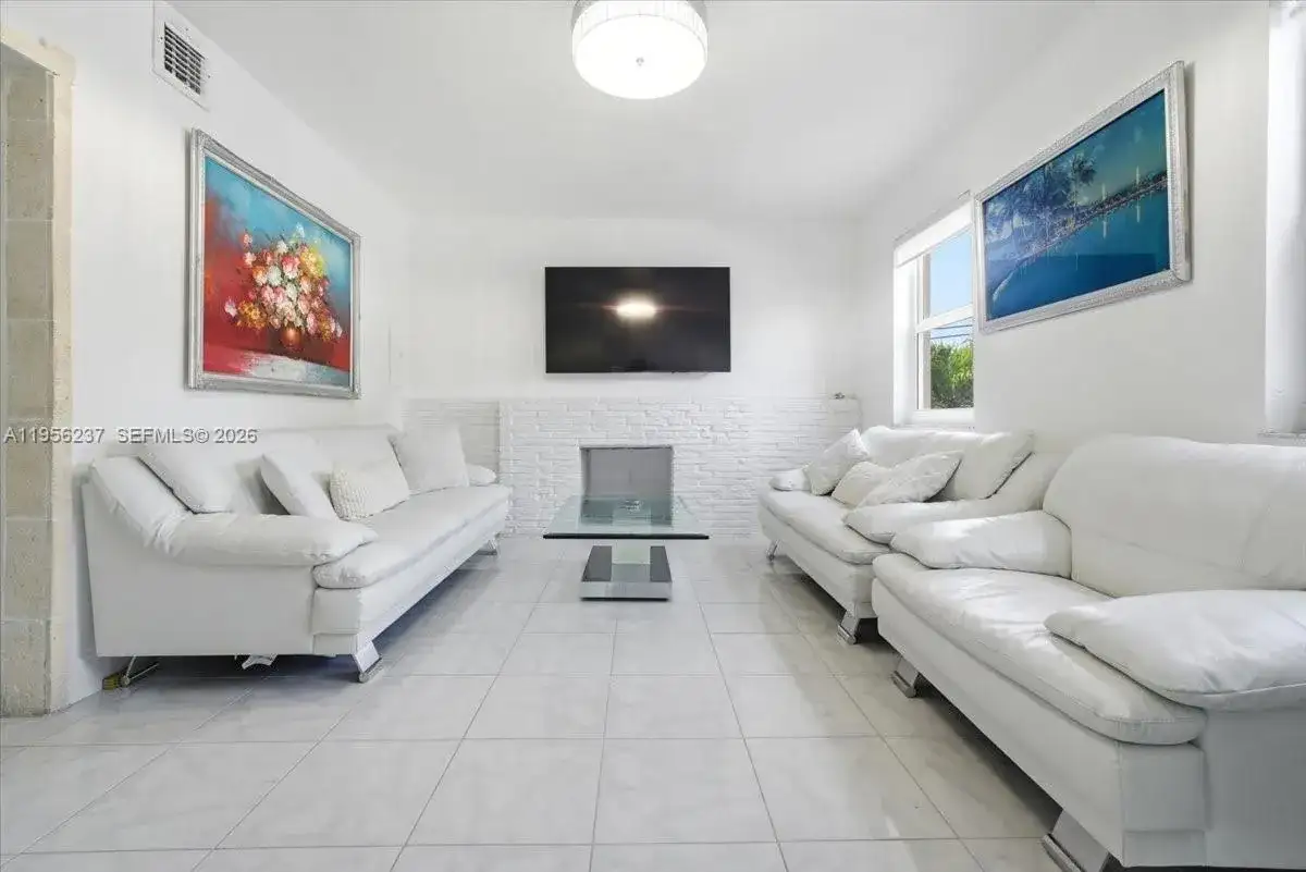 3554 SW 26th St, Miami FL 33133 photo 5