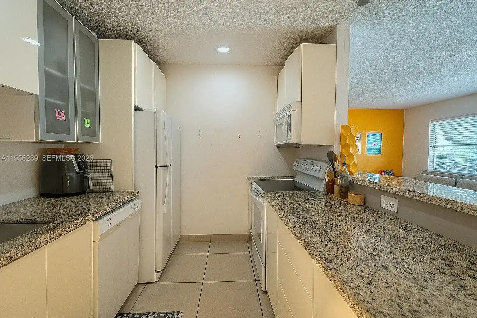 13101 Memorial Hwy # 215, North Miami FL 33161 photo 4