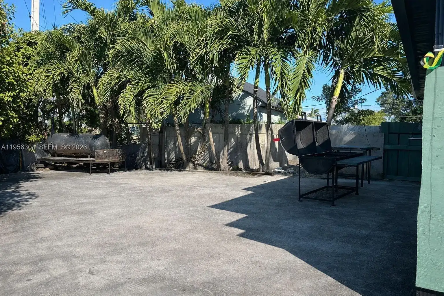 21855 S Dixie Hwy, Miami FL 33170 photo 2