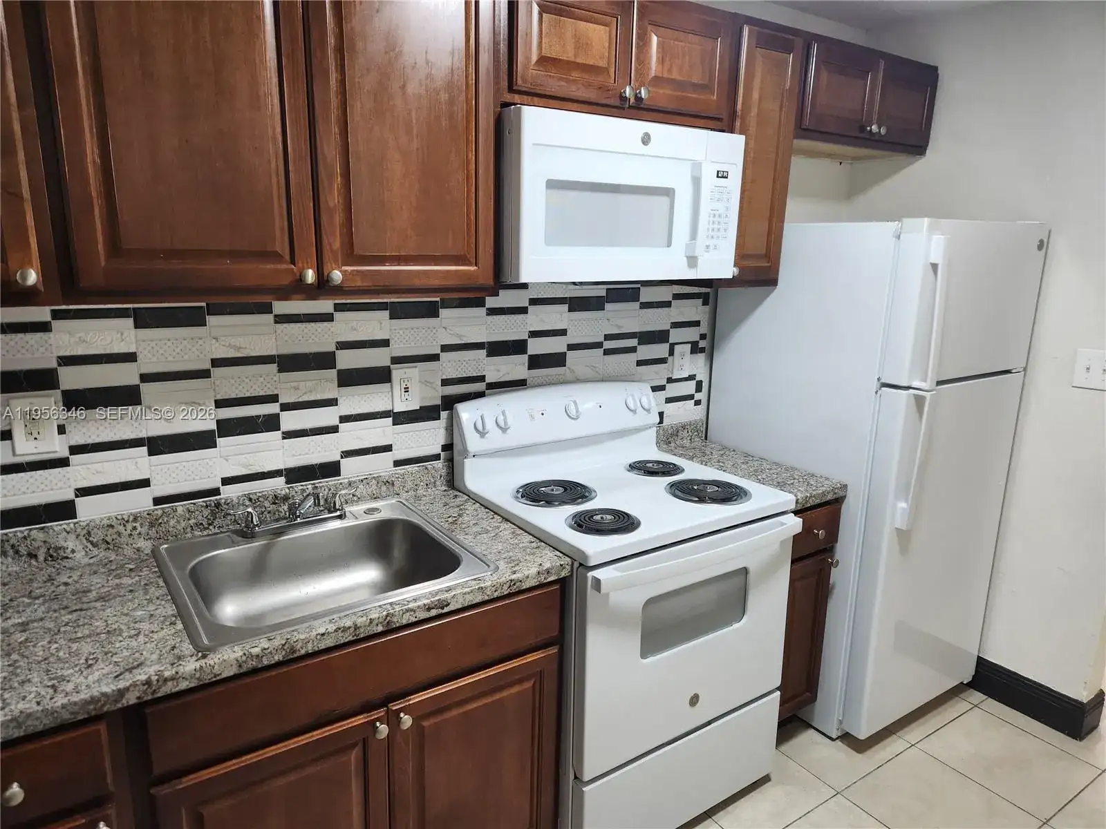 873 NW 10th St, Florida City FL 33034 photo 5