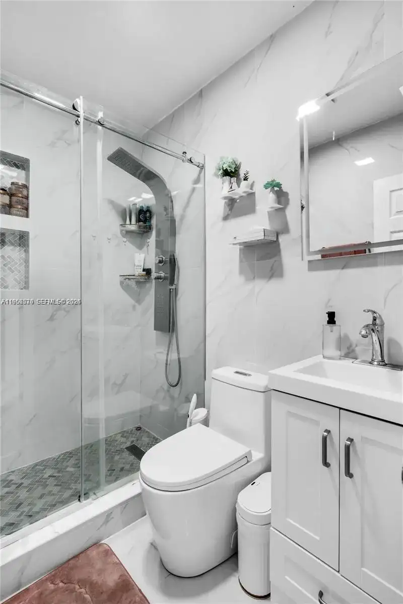 174 E 40th St, Hialeah FL 33013 photo 3