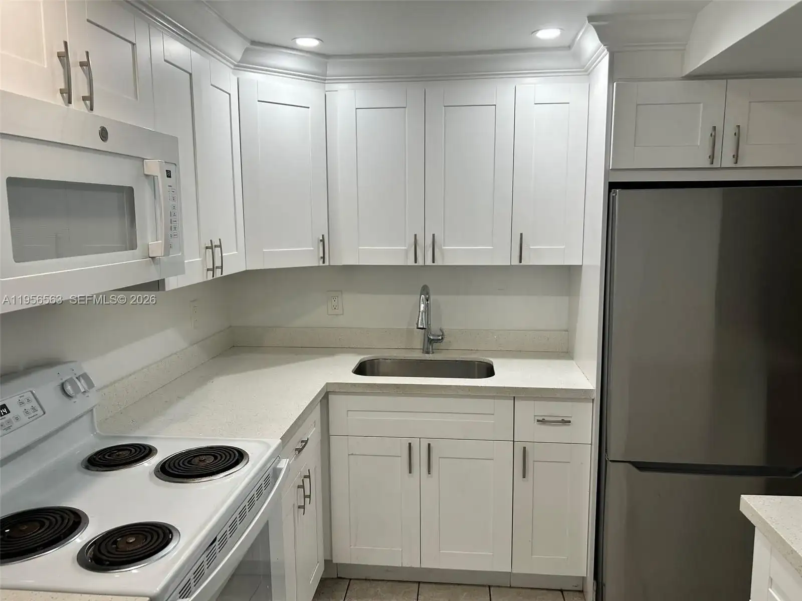 815 SW 30th St # J, Fort Lauderdale FL 33315 photo 3
