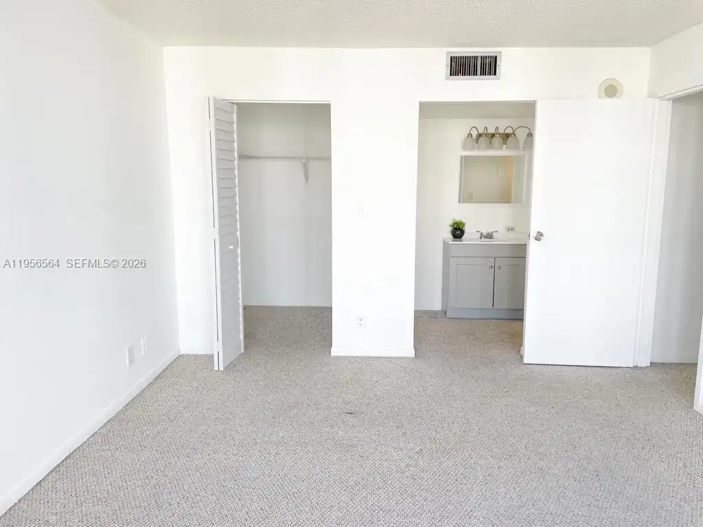 16919 N Bay Rd # 706, Sunny Isles Beach FL 33160 photo 4