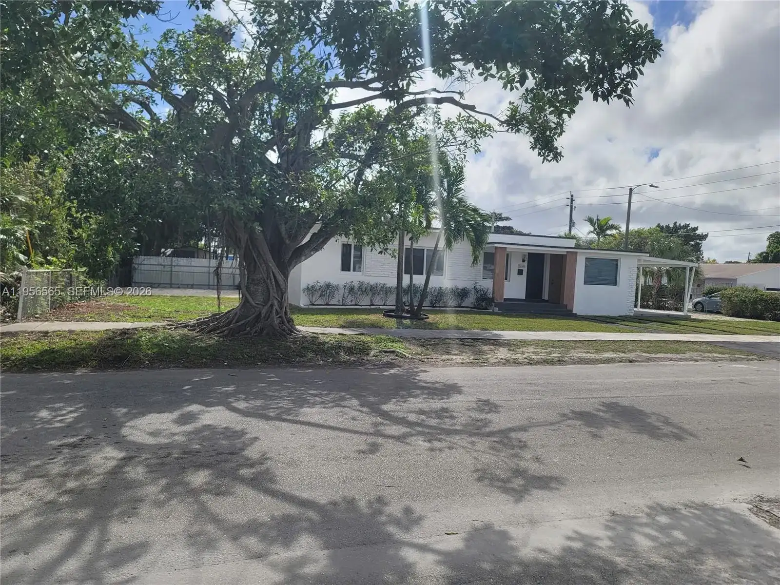 5410 SW 2nd, Miami FL 33134 photo 3
