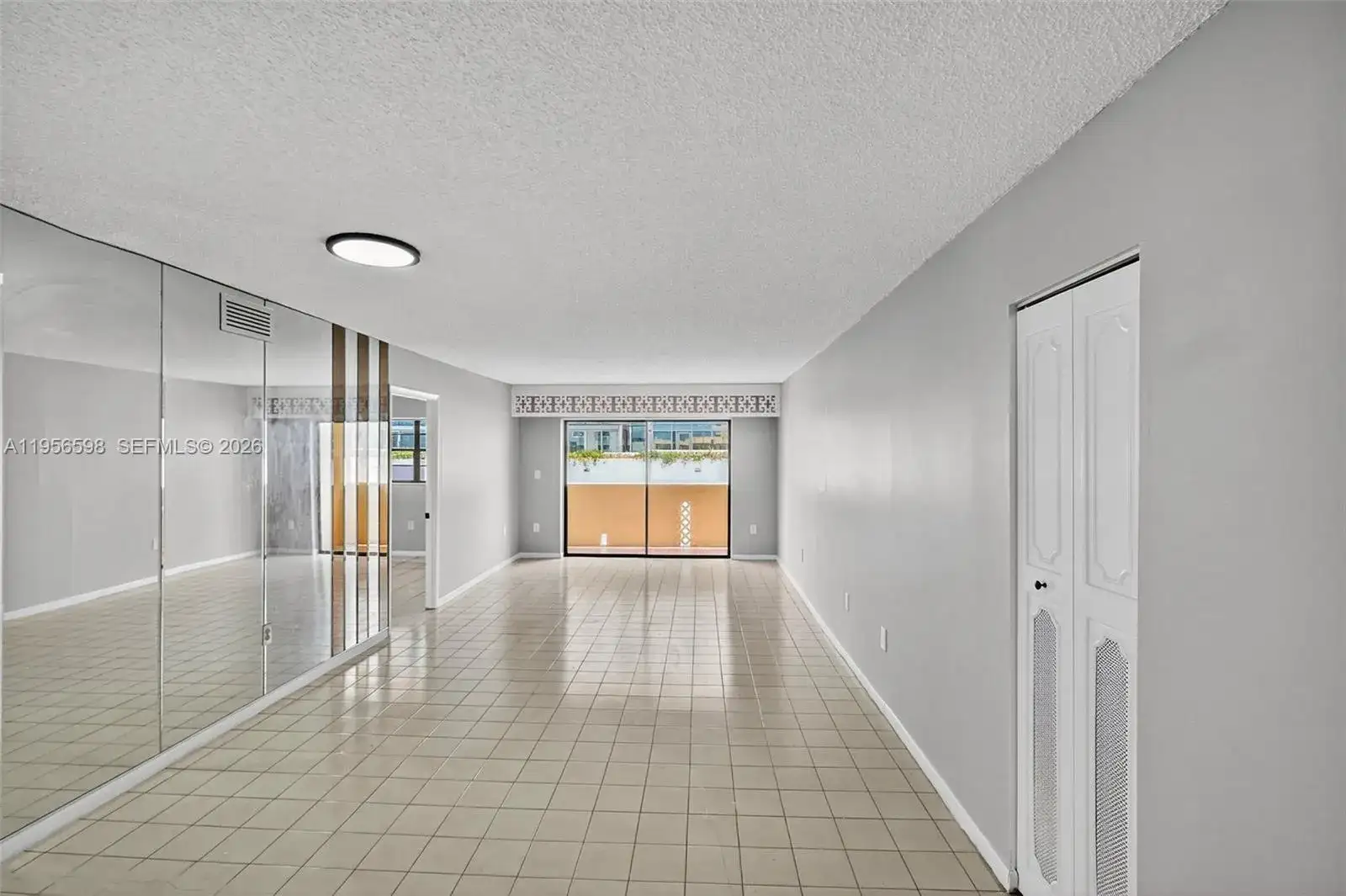 2924 Collins Avenue # 501, Miami Beach FL 33140 photo 3