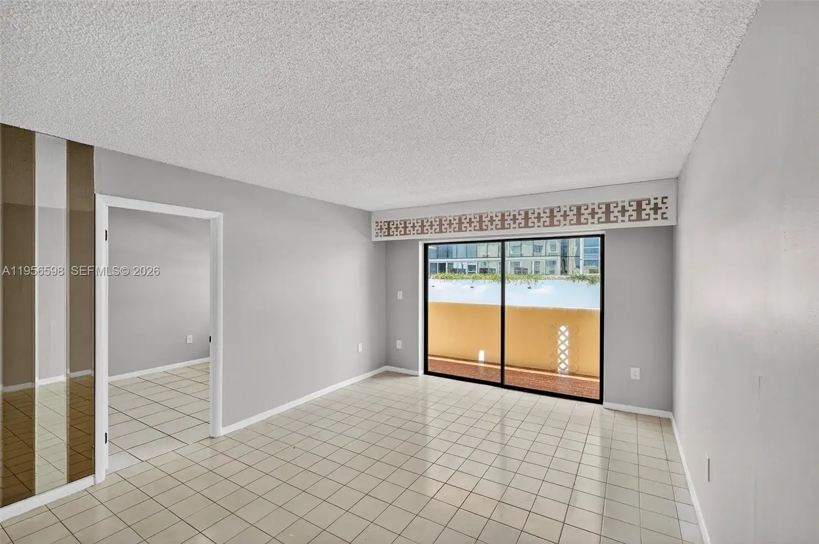 2924 Collins Avenue # 501, Miami Beach FL 33140 photo 4