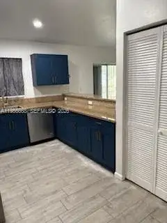 15121 SW 106th Ave, Miami FL 33176 photo 2