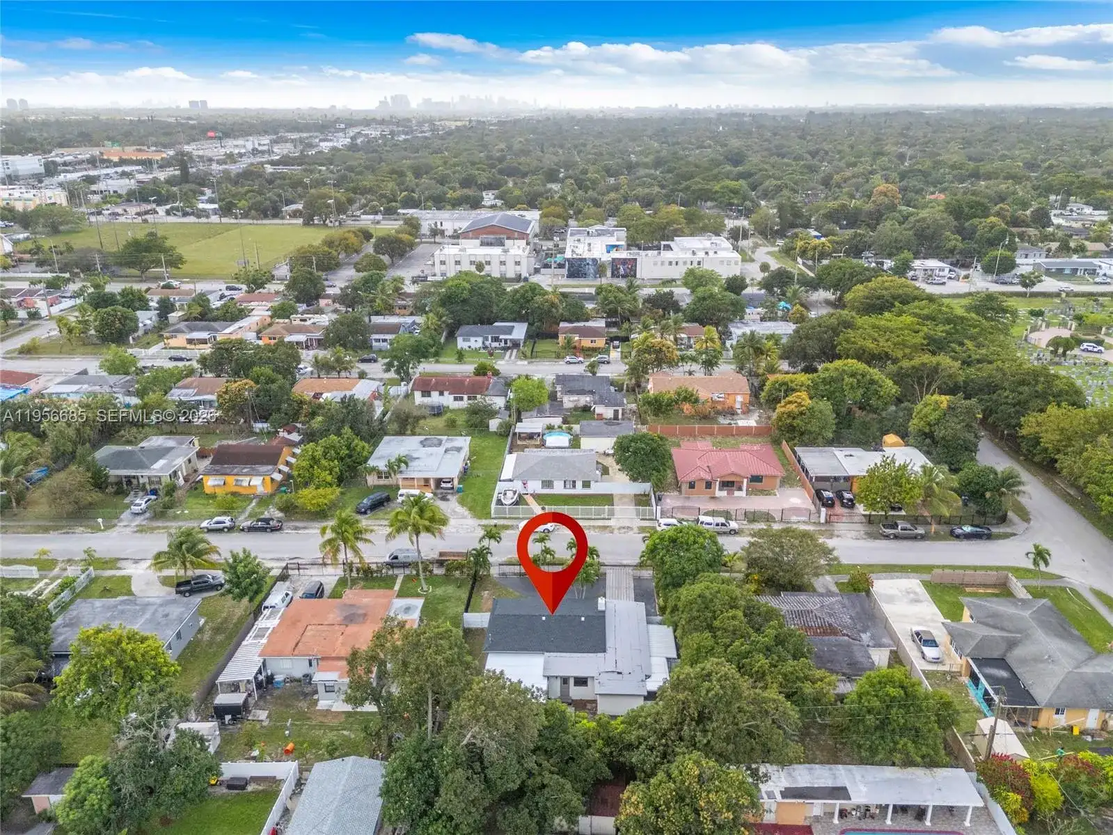 911 NW 138th St, Miami FL 33168 photo 4