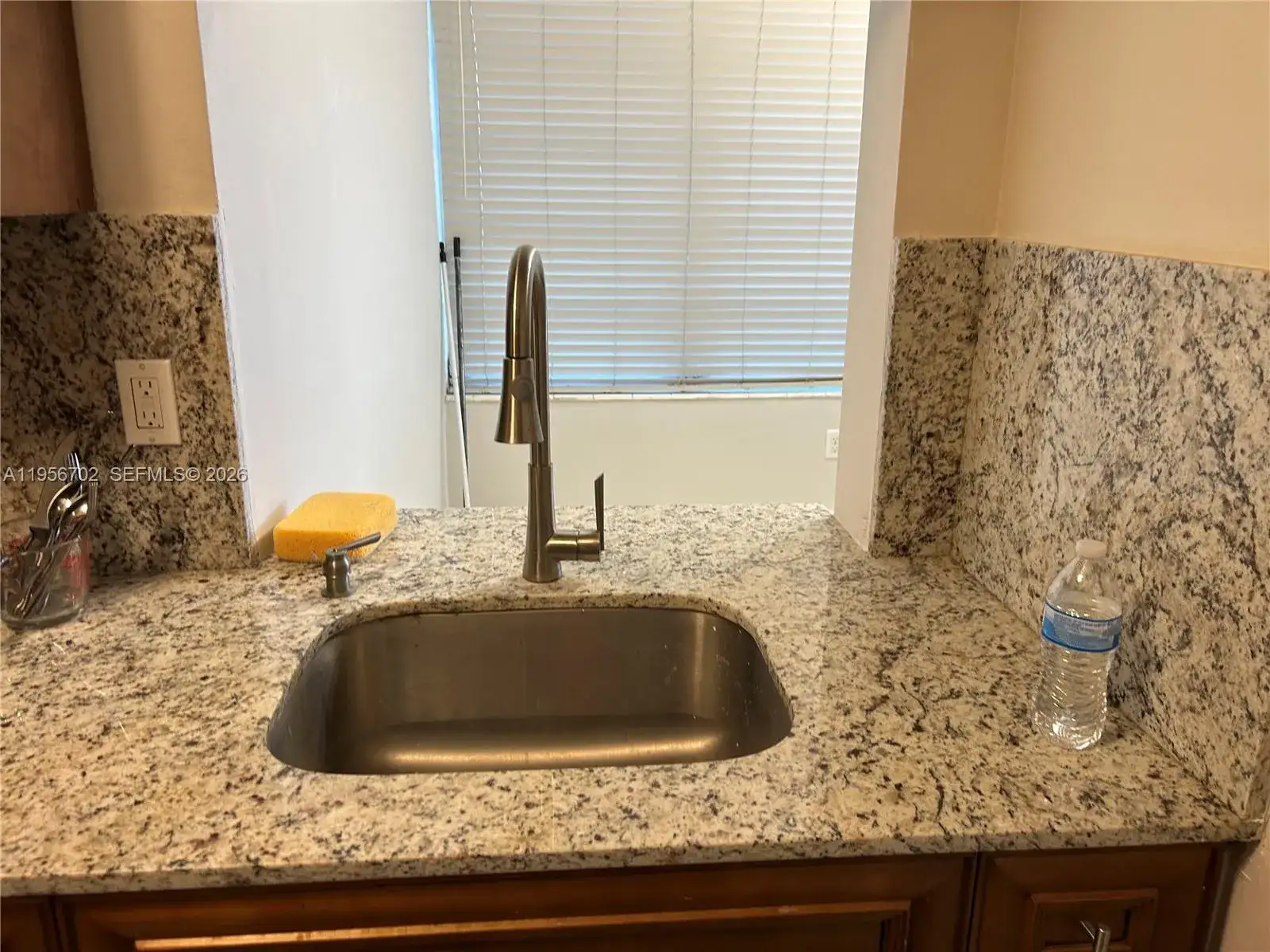 270 NE 191st St # 101, Miami FL 33179 photo 4