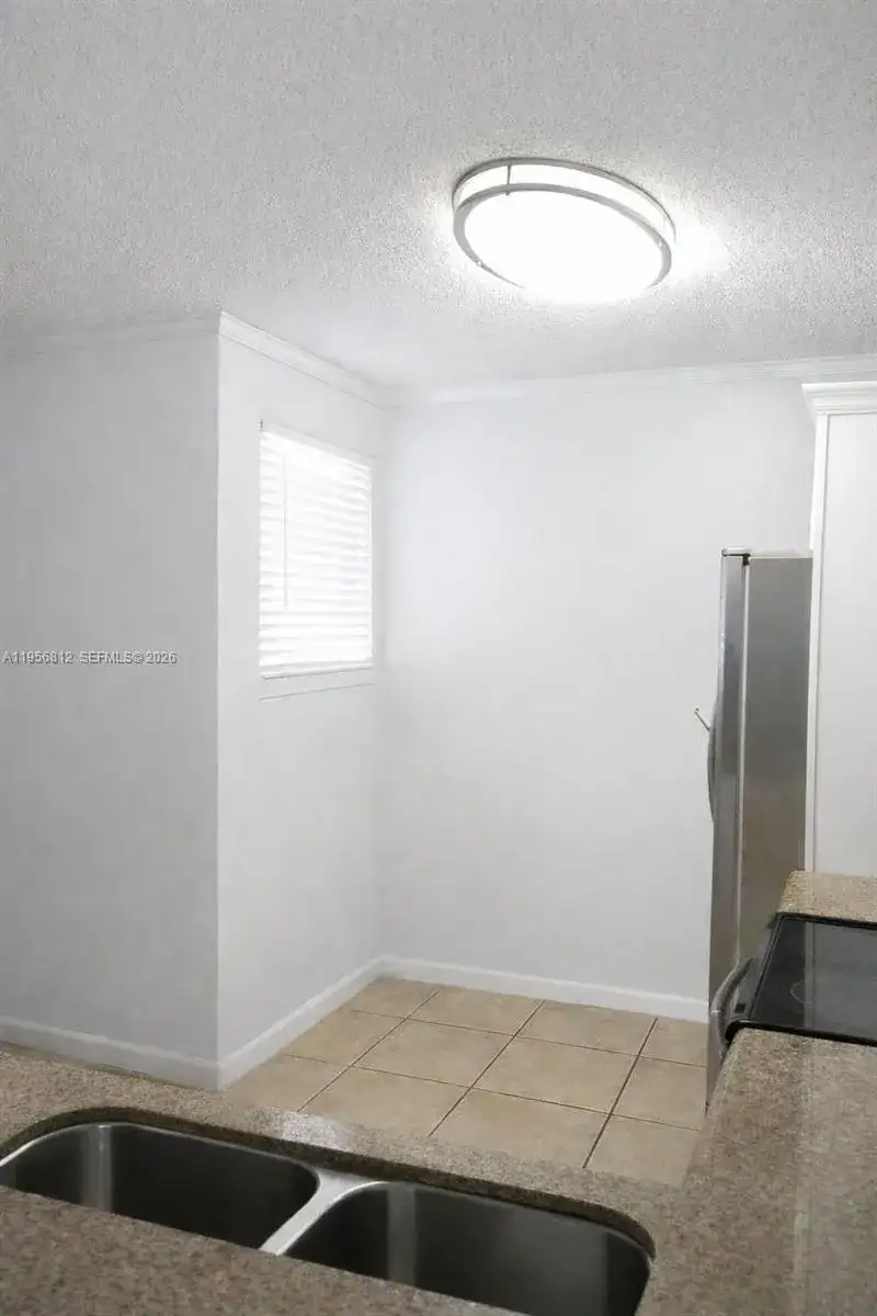 15761 SW 137 ave # 202, Miami FL 33177 photo 3
