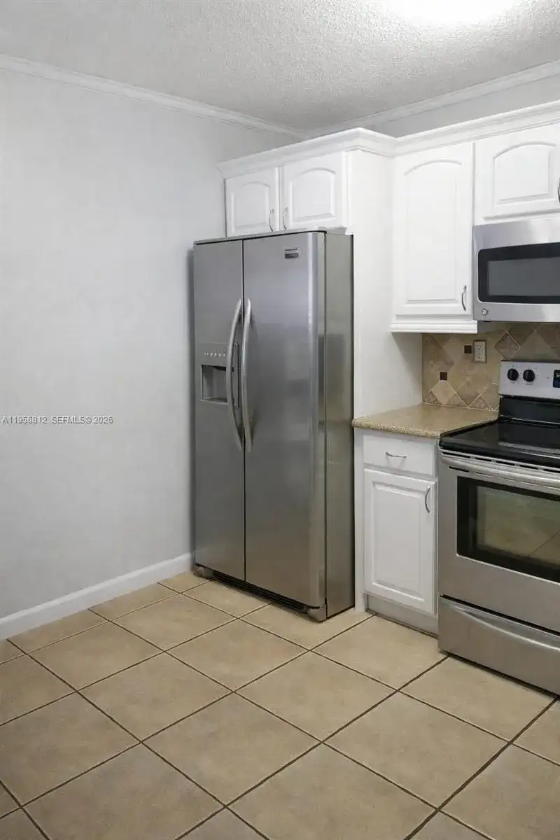 15761 SW 137 ave # 202, Miami FL 33177 photo 4