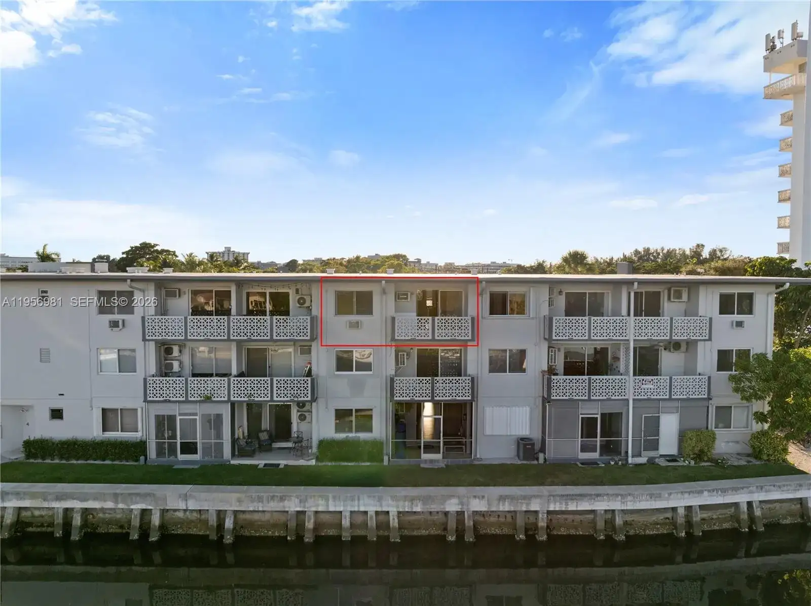 13105 Ixora Ct # 302, North Miami FL 33181 photo 3