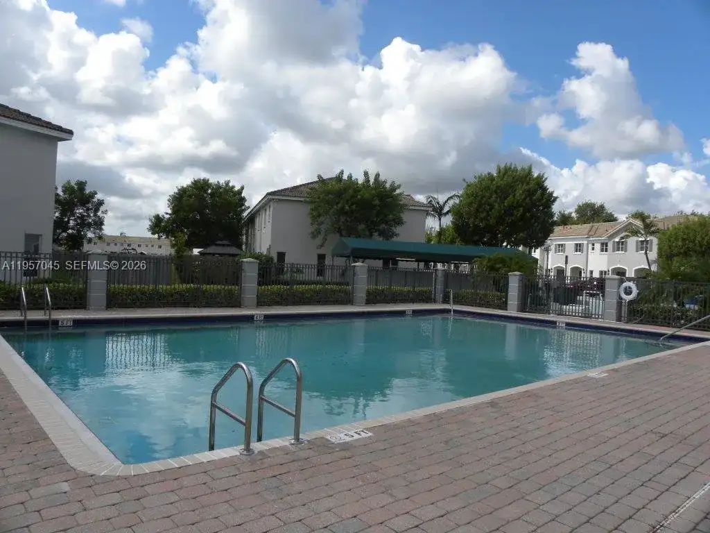 1617 SE 30th St, Homestead FL 33035 photo 3
