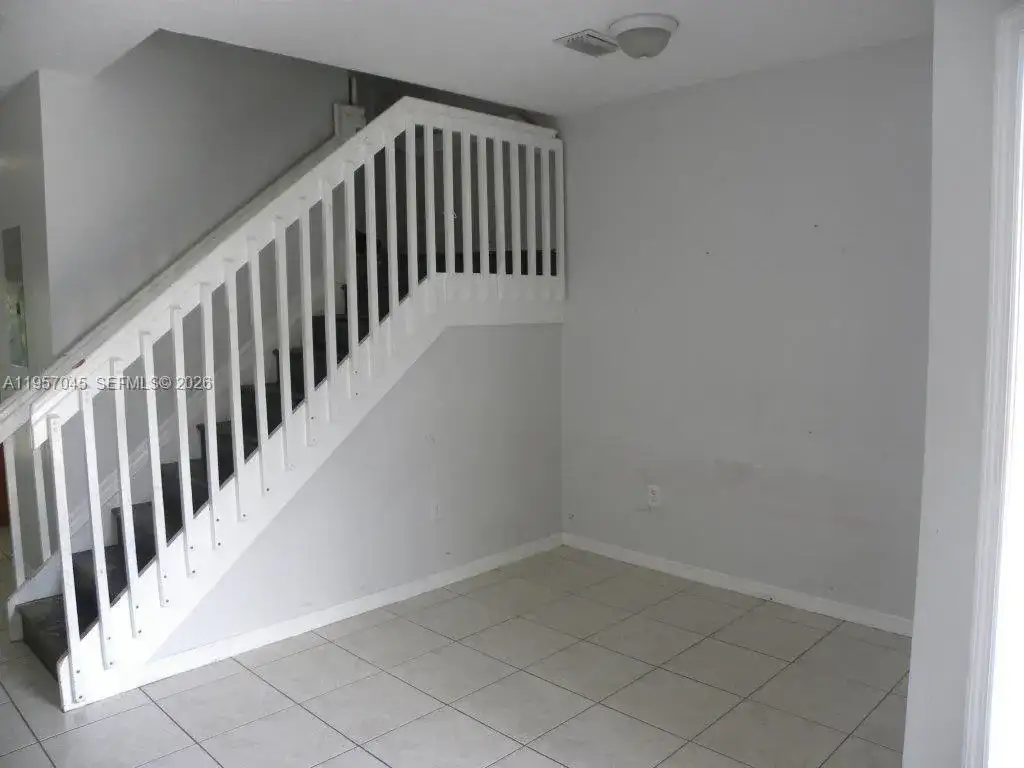 1617 SE 30th St, Homestead FL 33035 photo 4
