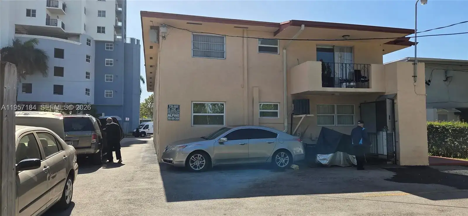 6373 SW 8th St, Miami FL 33144 photo 4