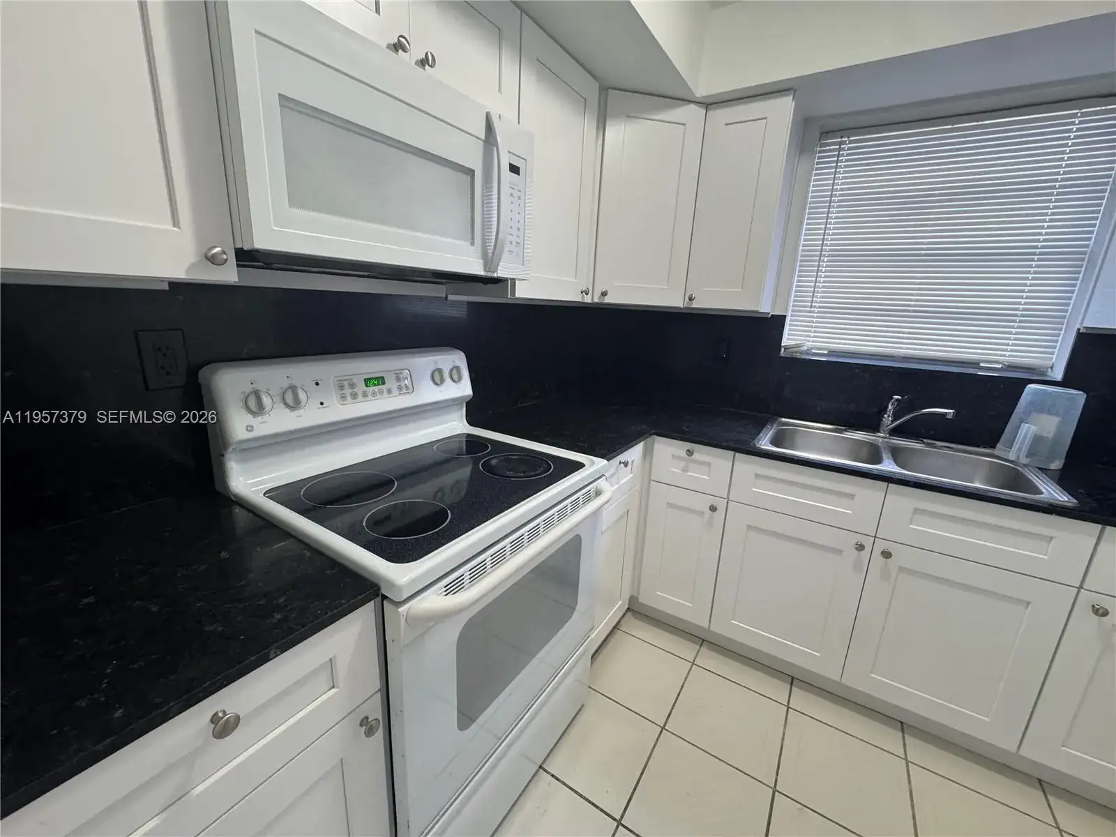 1370 NE 119th St # 137006, Miami FL 33161 photo 2