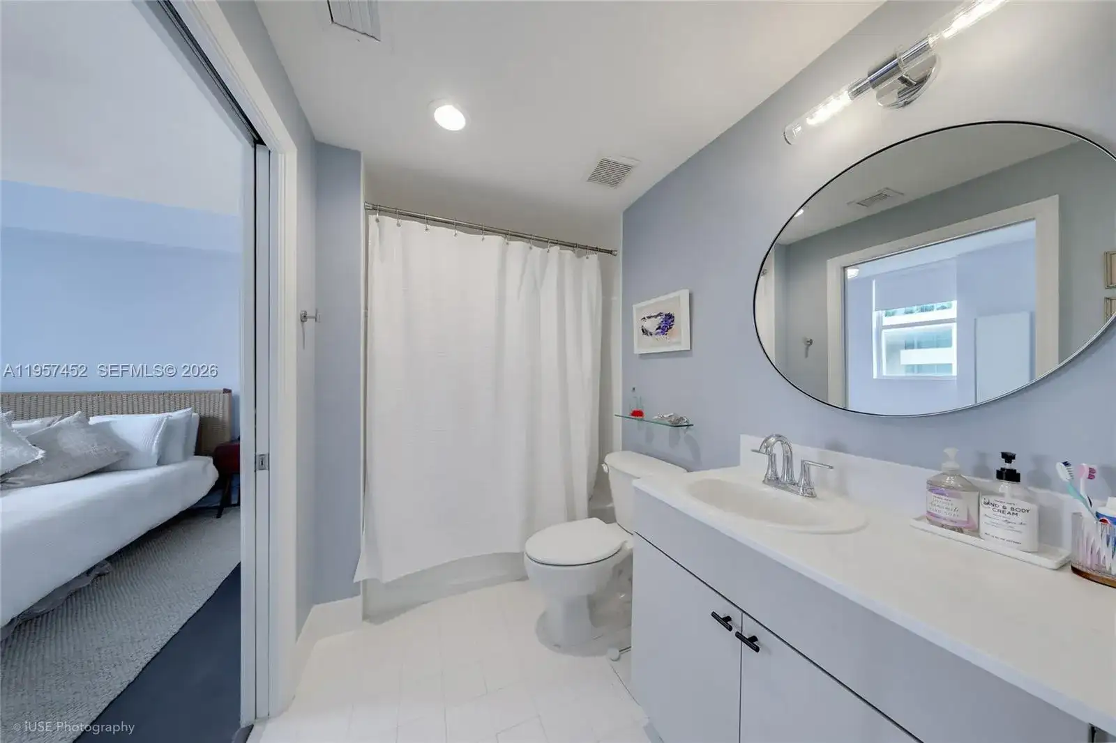 115 SW 11th St # 505, Miami FL 33130 photo 5