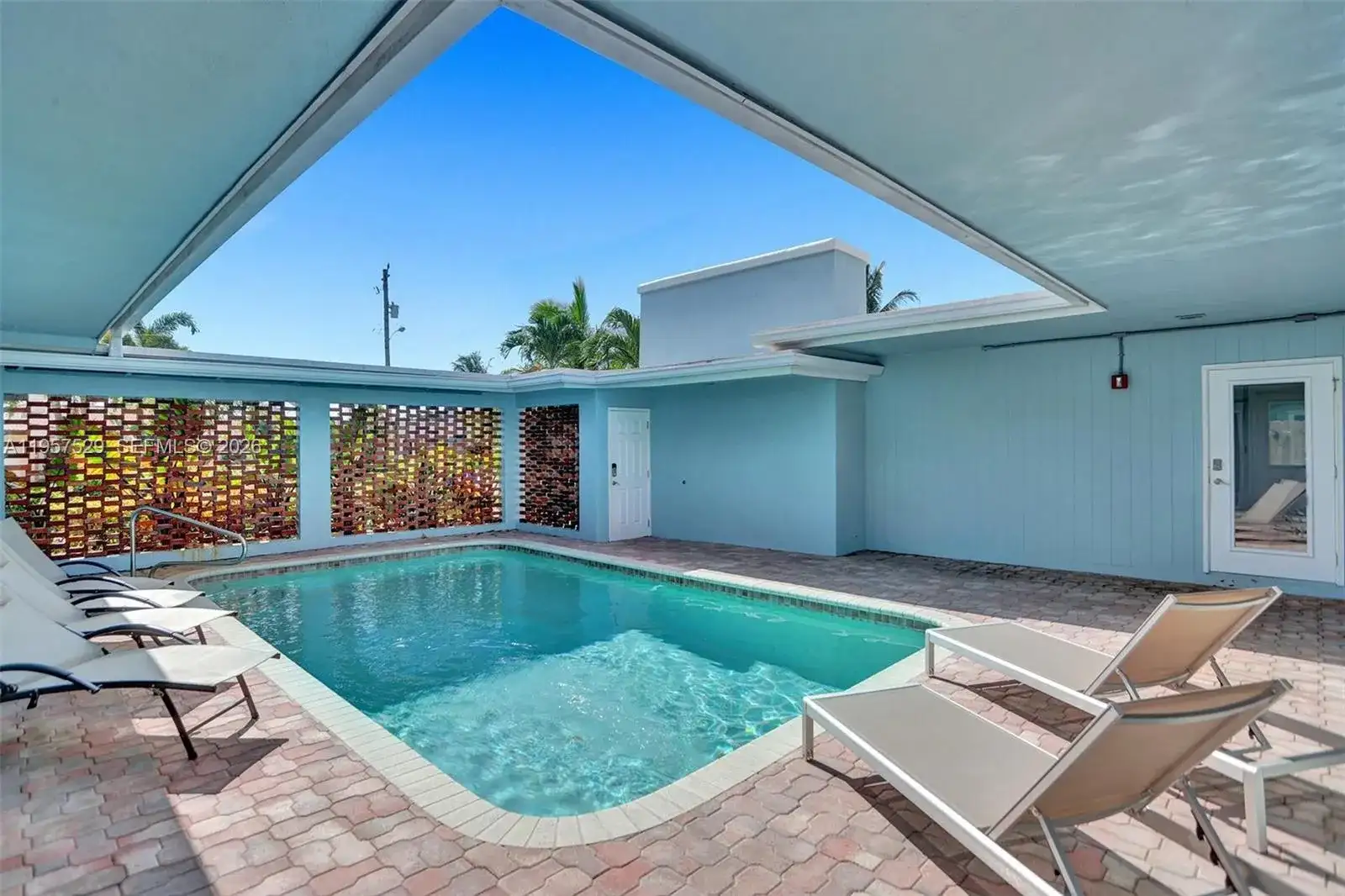 1341 SE 7th Ave, Pompano Beach FL 33060 photo 2