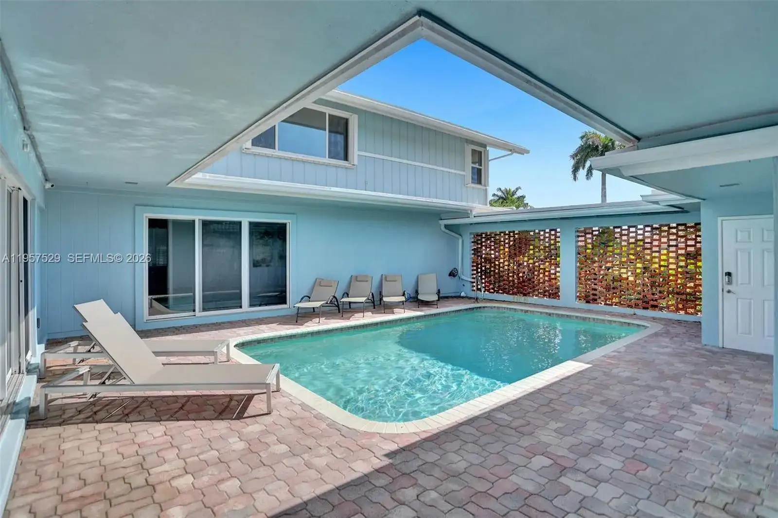 1341 SE 7th Ave, Pompano Beach FL 33060 photo 3