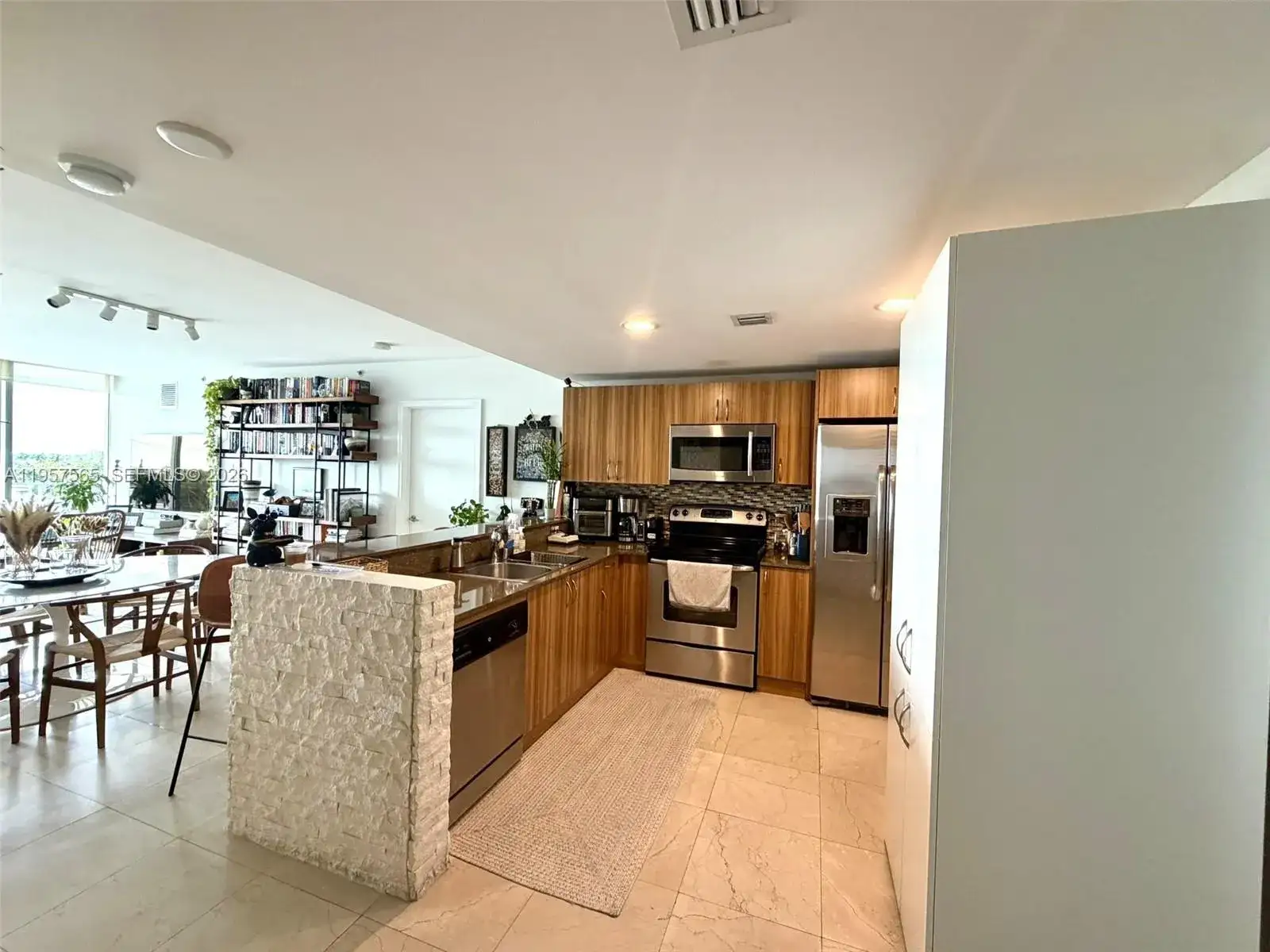 6305 Indian Creek Dr # 6B, Miami Beach FL 33141 photo 3