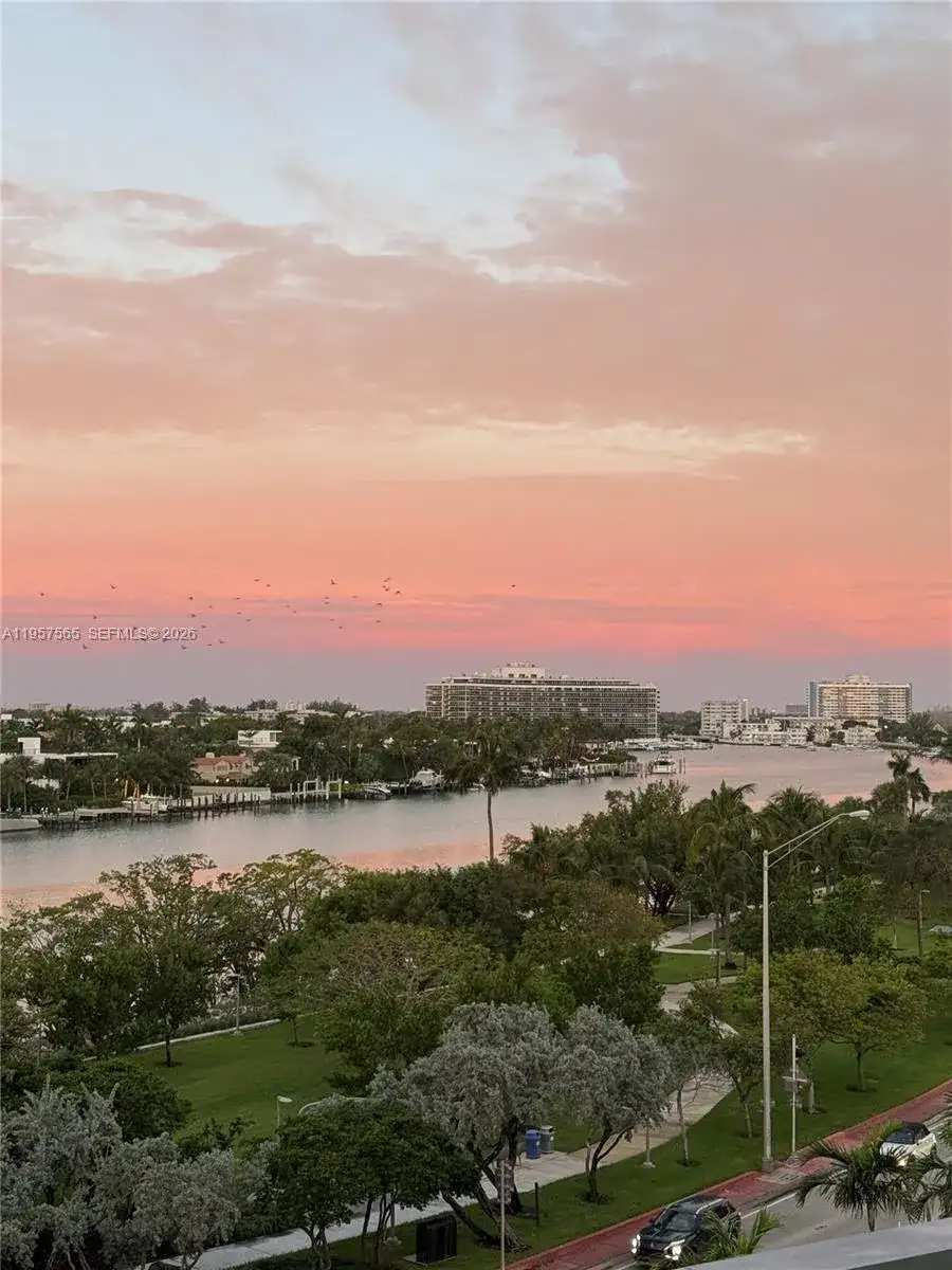 6305 Indian Creek Dr # 6B, Miami Beach FL 33141 photo 4