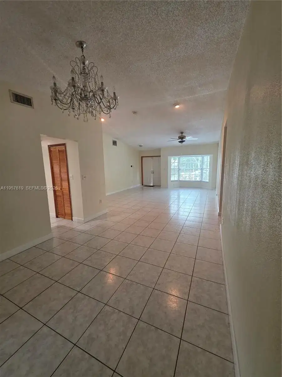 9034 SW 163rd Ter, Palmetto Bay FL 33157 photo 2