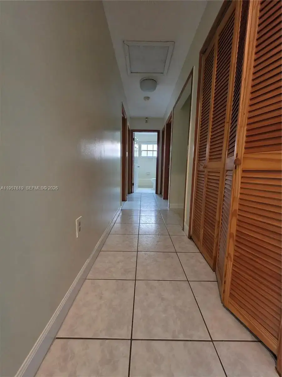 9034 SW 163rd Ter, Palmetto Bay FL 33157 photo 3