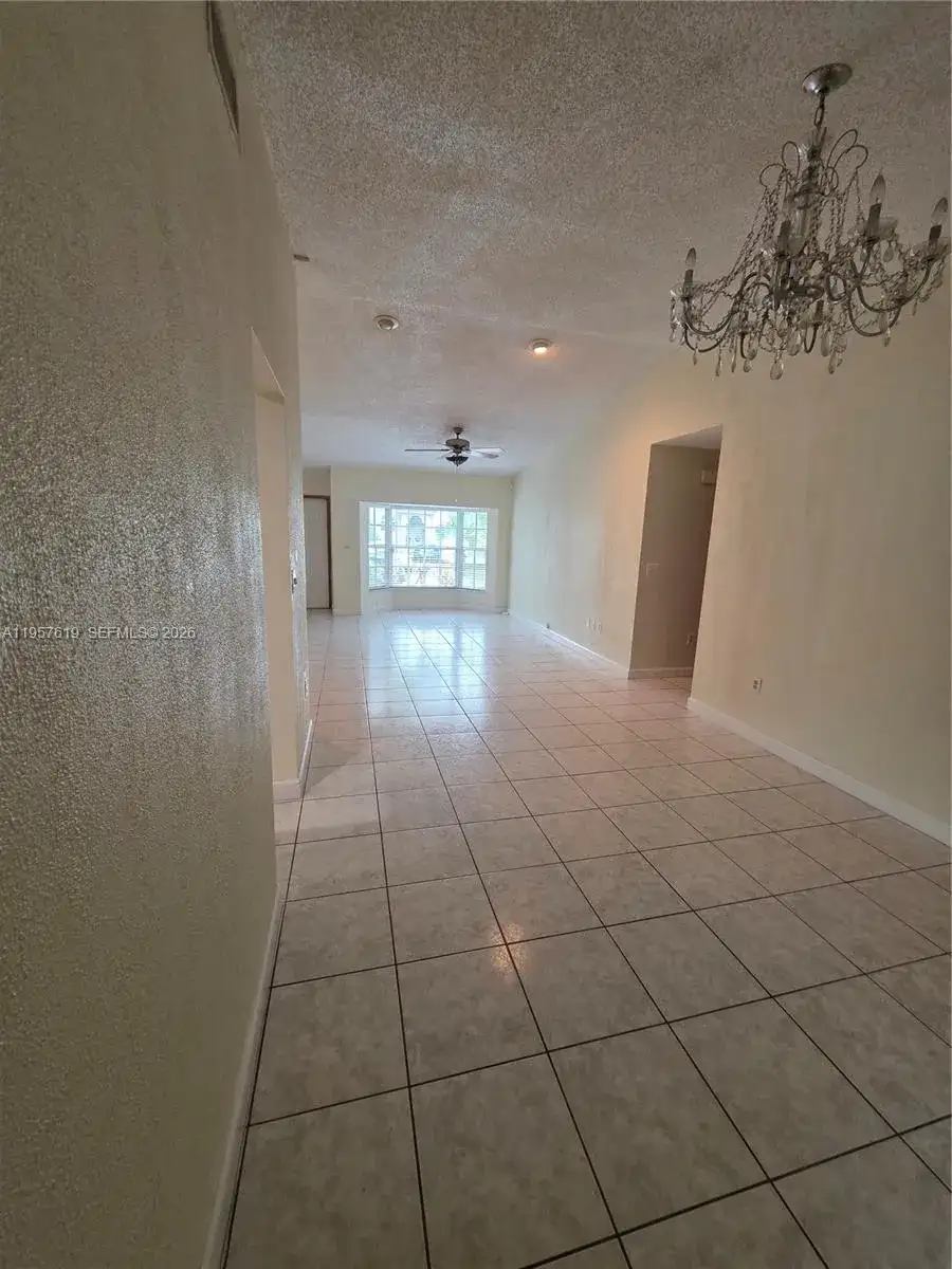 9034 SW 163rd Ter, Palmetto Bay FL 33157 photo 5