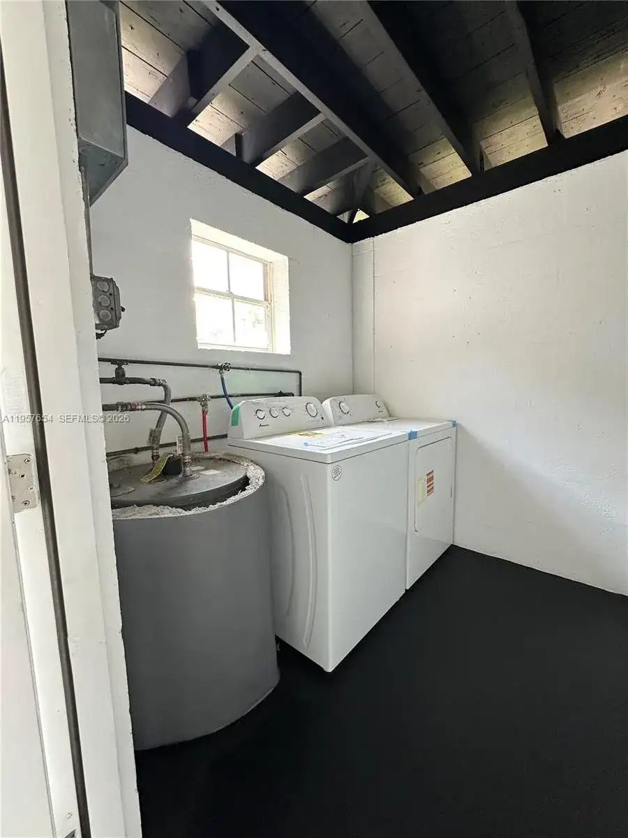 580 NW 194th Ter, Miami Gardens FL 33169 photo 3