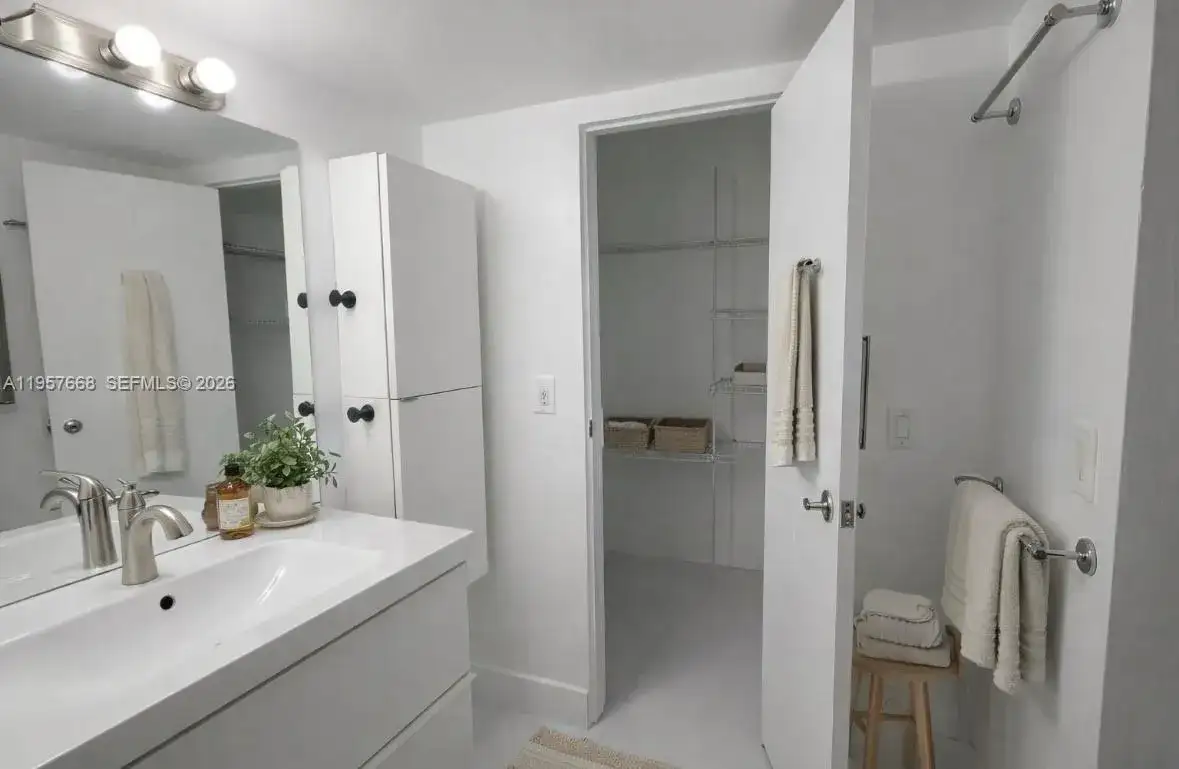 20441 NE 30th Ave # 9, Aventura FL 33180 photo 5