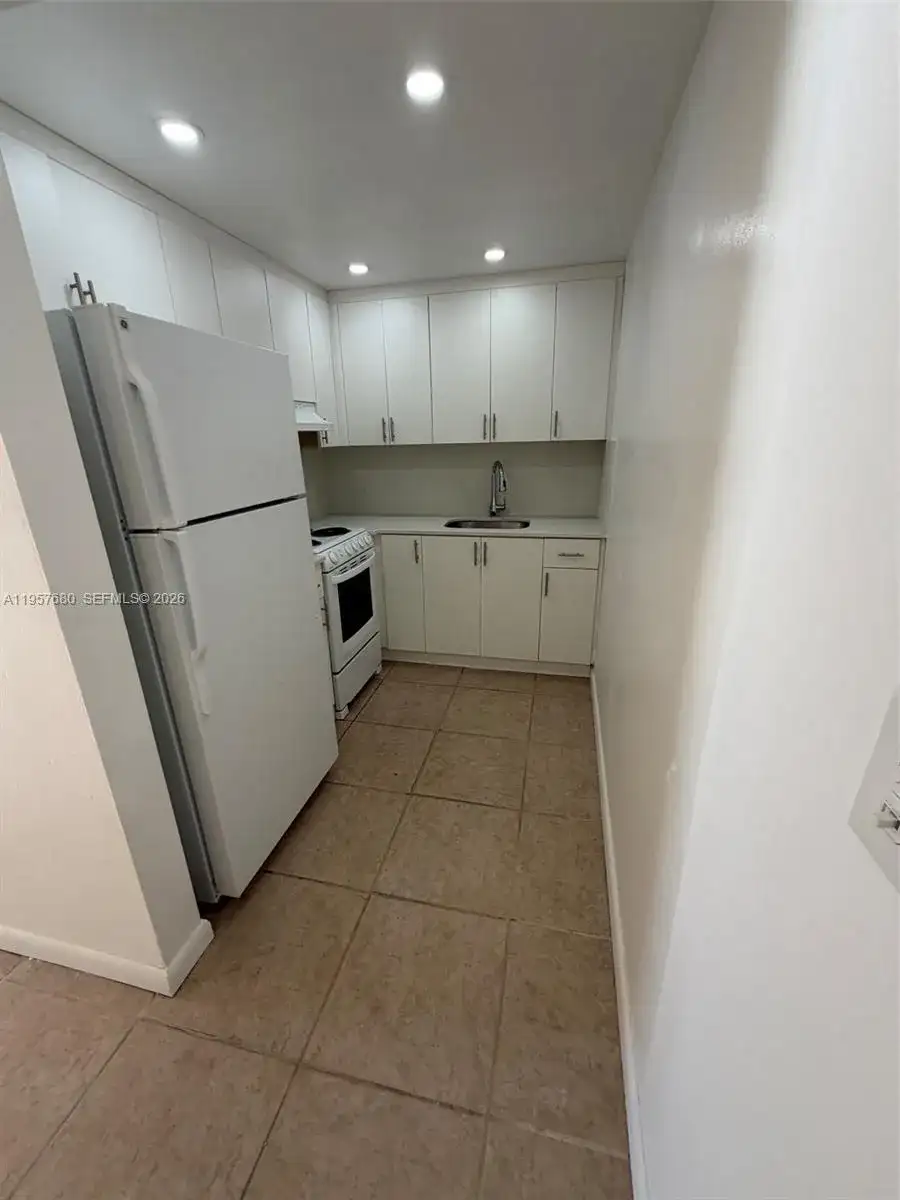 7851 Dunham Blvd # 5, Miami FL 33138 photo 4